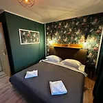 Apartment Karnat 1,2 *