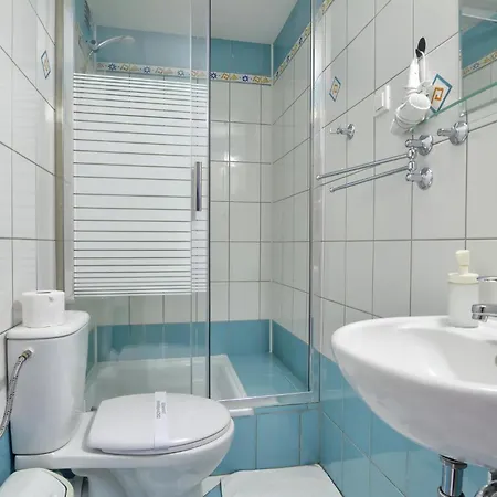 Karnat 1,2 Apartment *