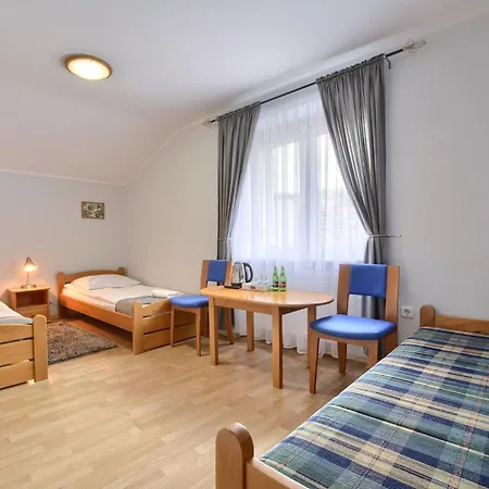 Apartamento Karnat 1,2 *