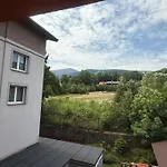 アパート Karnat Wycieczka Do Pragi Gratis Przy 6 Noclegach Z Wyzywieniem !!! Sniadania Oraz Obiadokolacje