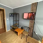 アパート Karnat Wycieczka Do Pragi Gratis Przy 6 Noclegach Z Wyzywieniem !!! Sniadania Oraz Obiadokolacje