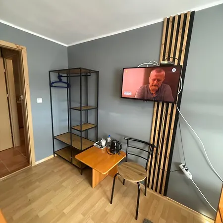 Apartment Karnat Wycieczka Do Pragi Gratis Przy 6 Noclegach Z Wyzywieniem !!! Sniadania Oraz Obiadokolacje