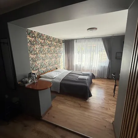 Karnat Wycieczka Do Pragi Gratis Przy 6 Noclegach Z Wyzywieniem !!! Sniadania Oraz Obiadokolacje *