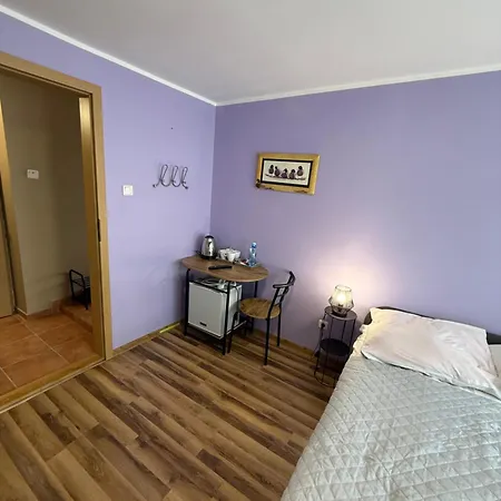 Karnat Wycieczka Do Pragi Gratis Przy 6 Noclegach Z Wyzywieniem !!! Sniadania Oraz Obiadokolacje *