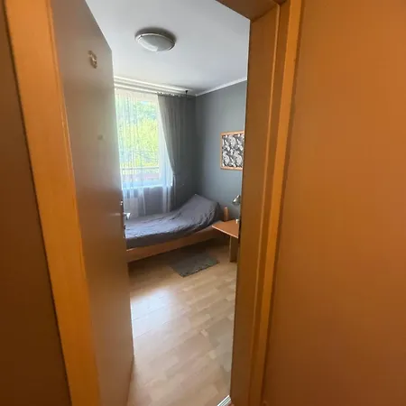 Apartment Karnat Wycieczka Do Pragi Gratis Przy 6 Noclegach Z Wyzywieniem !!! Sniadania Oraz Obiadokolacje