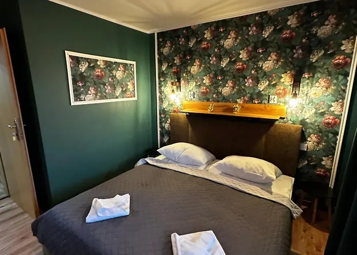 Apartment Karnat 1,2 *